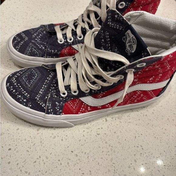Vans “ditsy bandana” size 7.5 - Picture 1 of 8